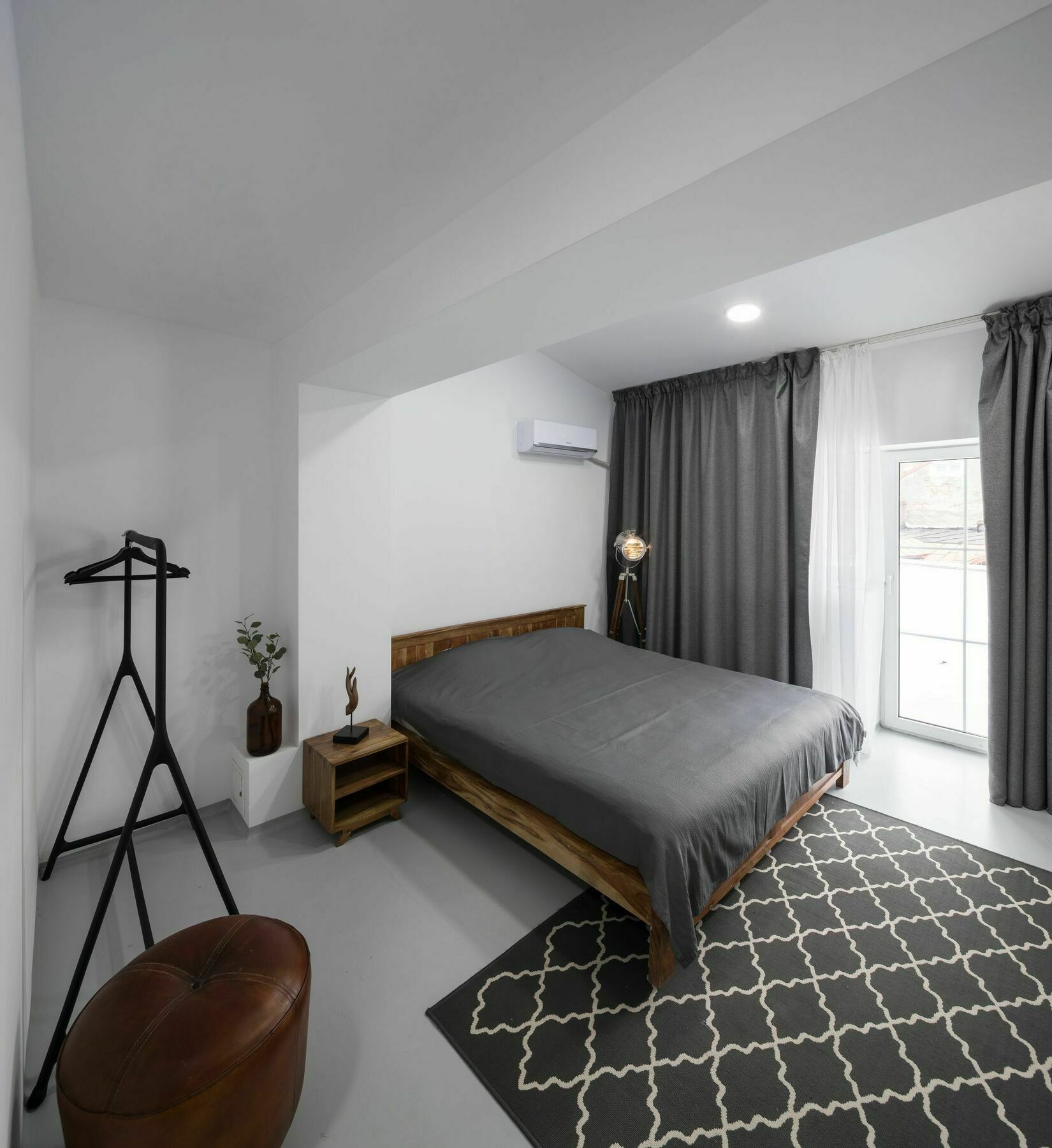 Omega House Hotel Boekarest Buitenkant foto